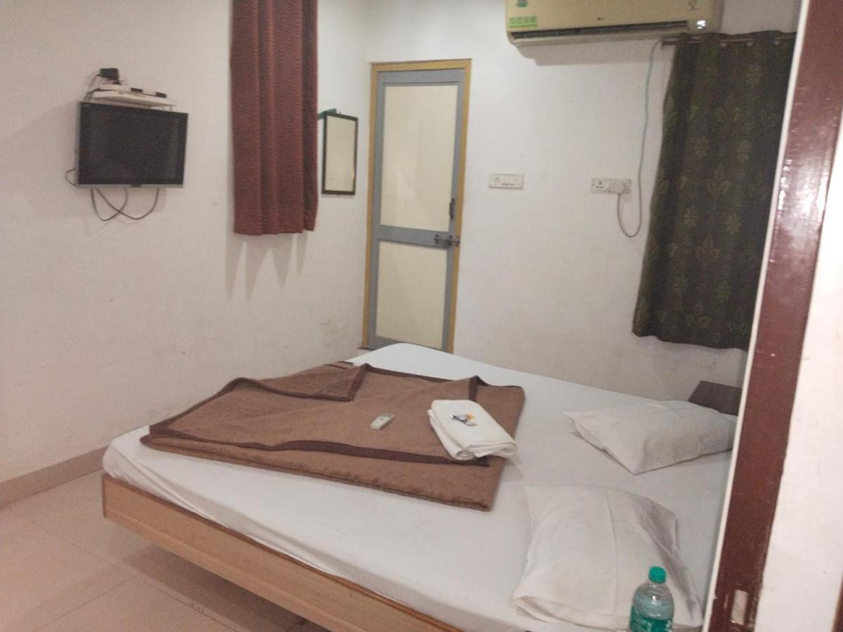 Hotel Aashiyana & Restaurant, Chittorgarh Екстериор снимка
